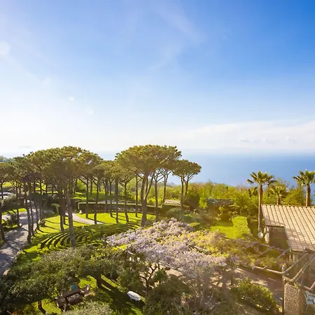 Oasi Olimpia Relais SantʼAgata sui Due Golfi