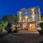 Hotel Oasi Olimpia Relais SantʼAgata sui Due Golfi