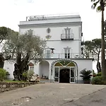 Oasi Olimpia Relais SantʼAgata sui Due Golfi