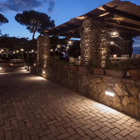 Oasi Olimpia Relais 5* SantʼAgata sui Due Golfi